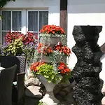 Romantik Landhaus & Klapsliebling Lubben